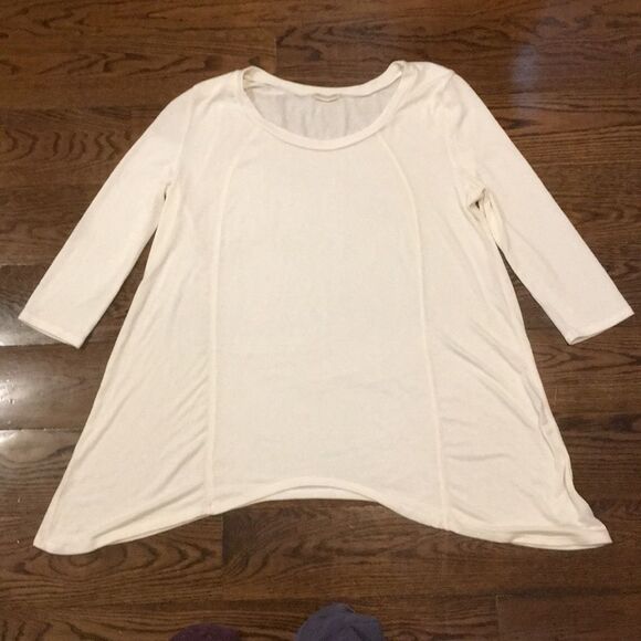 Women’s 3/4 Sleeve Flat Knit Sidetail Shark Bite Tunic - Picture 5 of 8